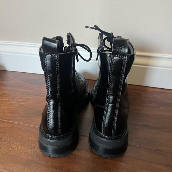 NWOT Dolce Vita Rainer Midnight Crinkle Black Leather Combat Boots-Size 10 - Picture 4 of 9